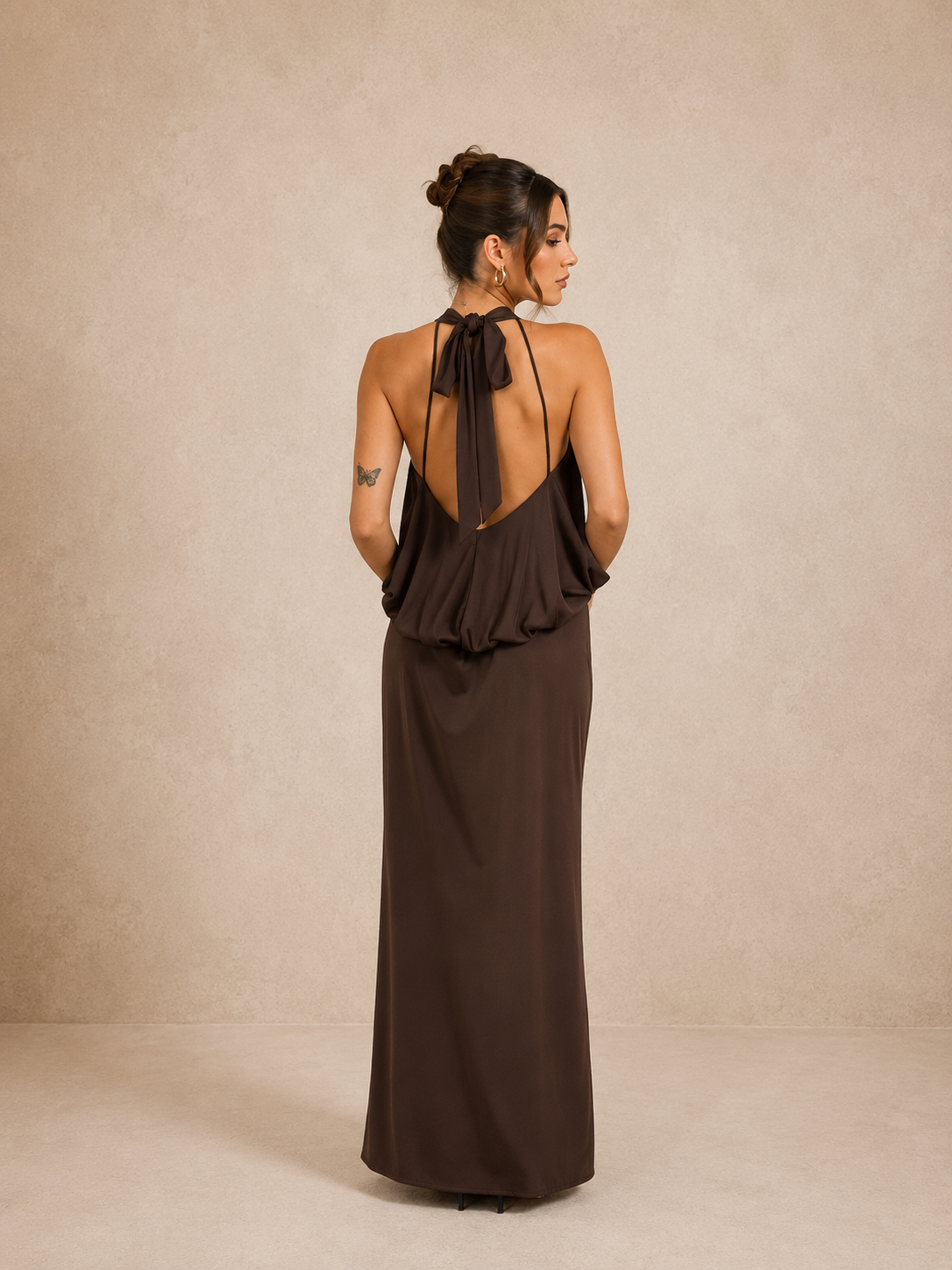 Robe longue marron à fleur épaulée Brisbane
