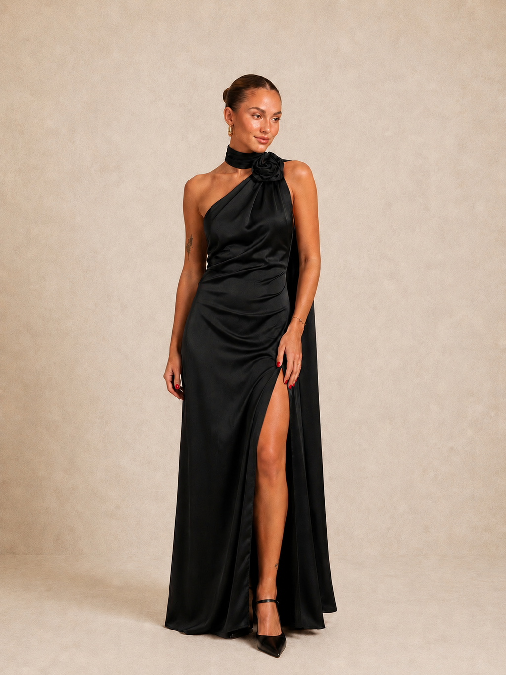 Robe longue en satin col montant - Hamilton