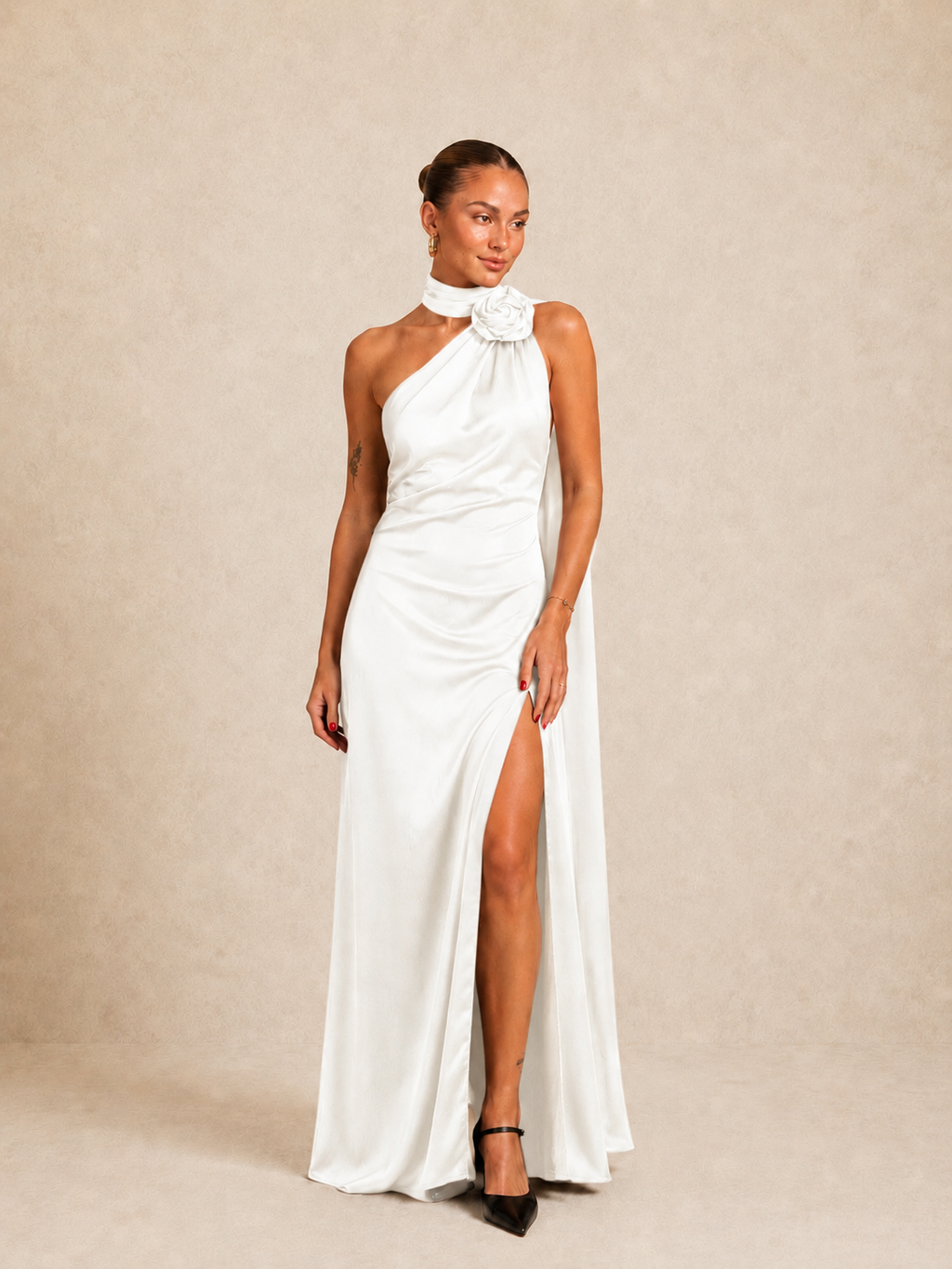 Robe longue en satin col montant - Hamilton