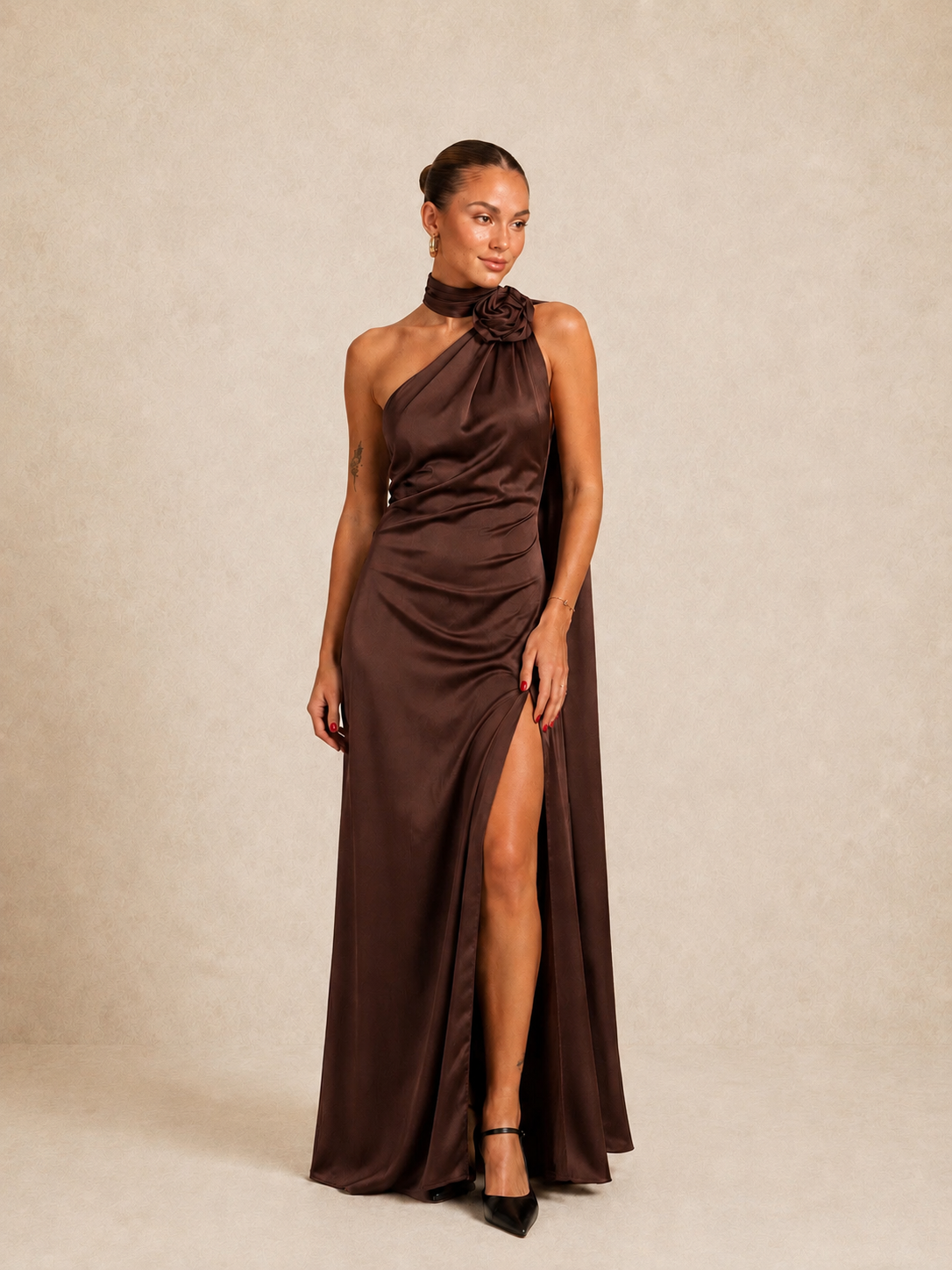 Robe longue en satin col montant - Hamilton