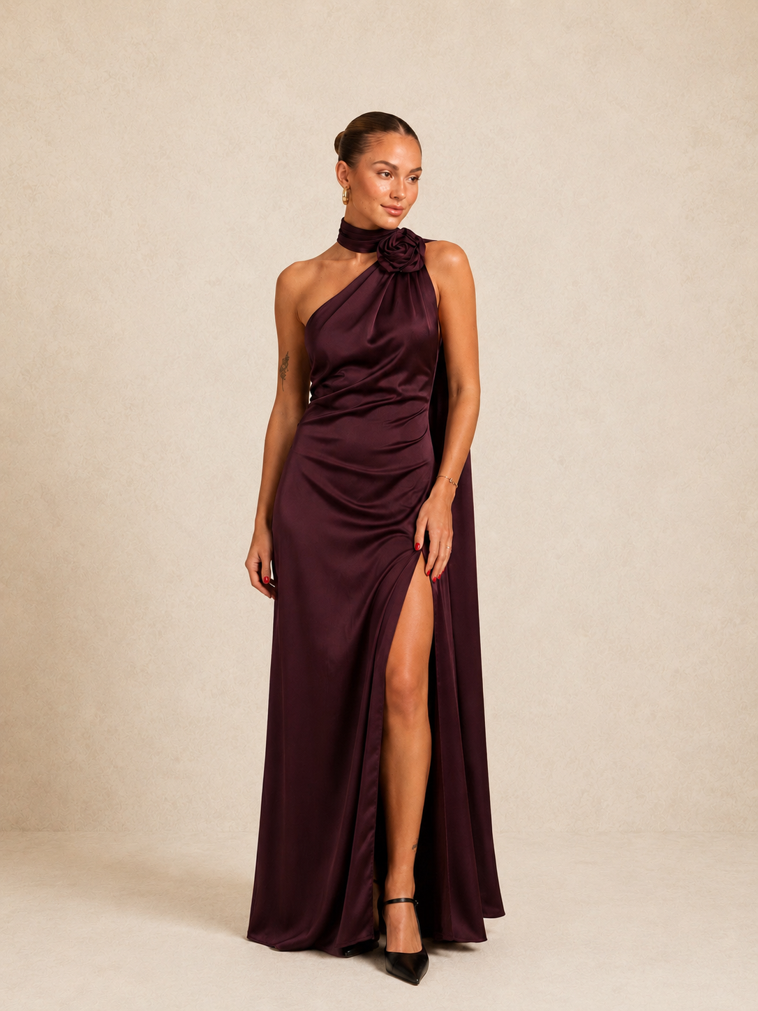 Robe longue en satin col montant - Hamilton
