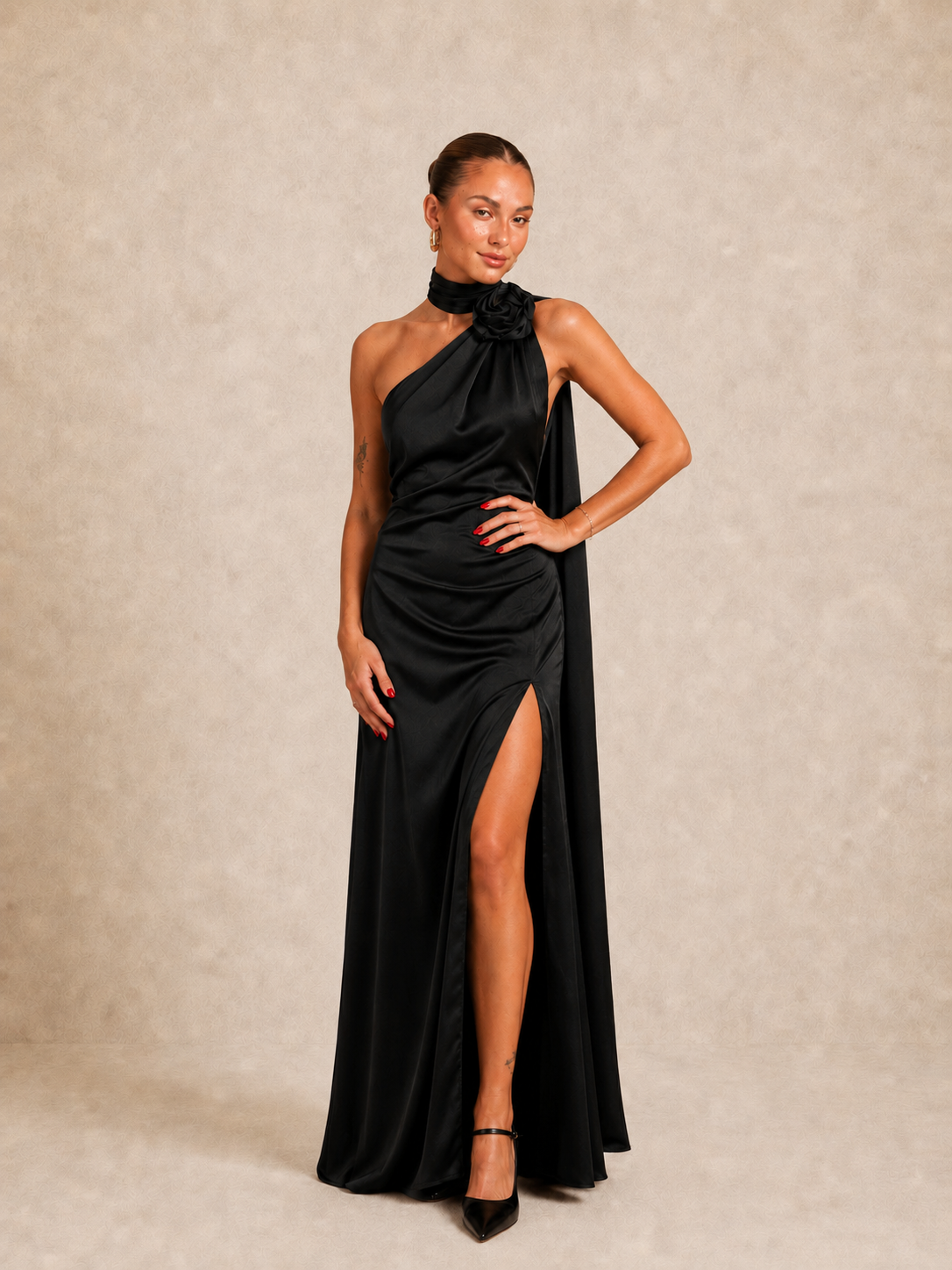 Robe longue en satin col montant - Hamilton