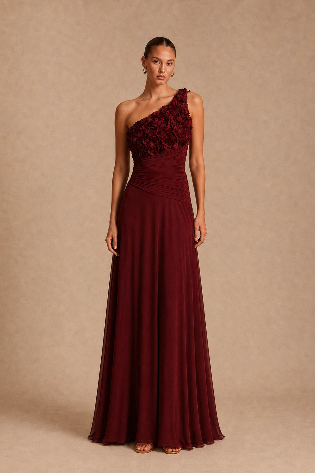 Robe longue asymétrique à fleurs en relief - Trat