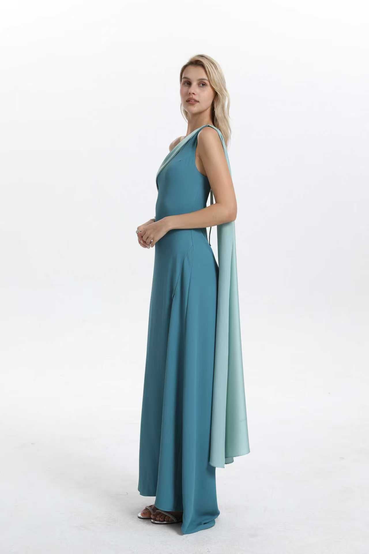 Robe de cérémonie CAGLIARI V2