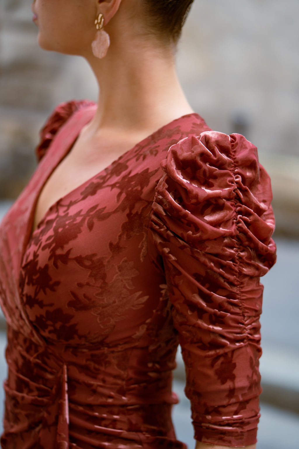 Robe velour à motif floral avec manche Lauttasaauri