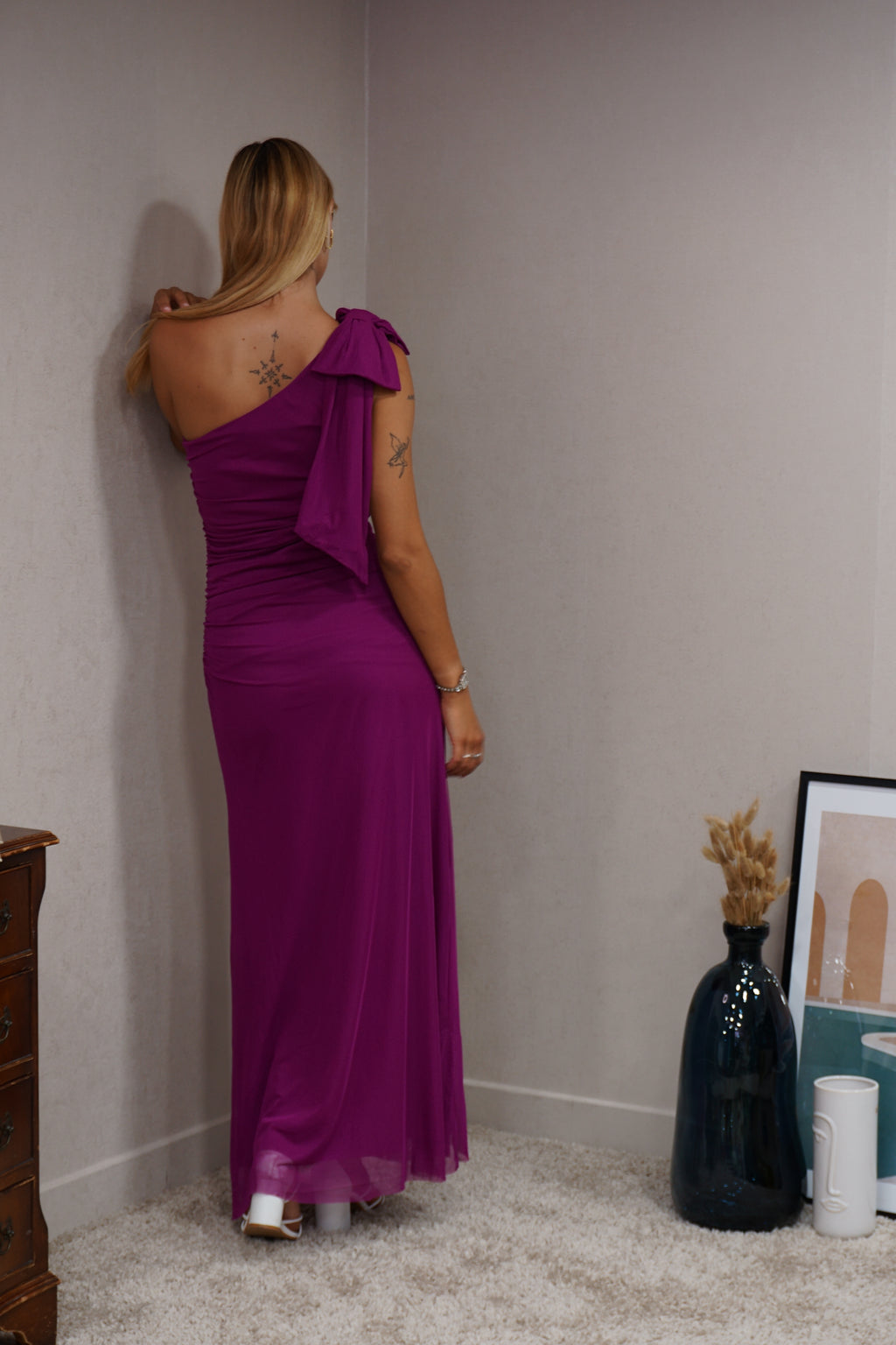 Robe de soirée asymétrique avec nœud sur l’épaule - SEVILLE