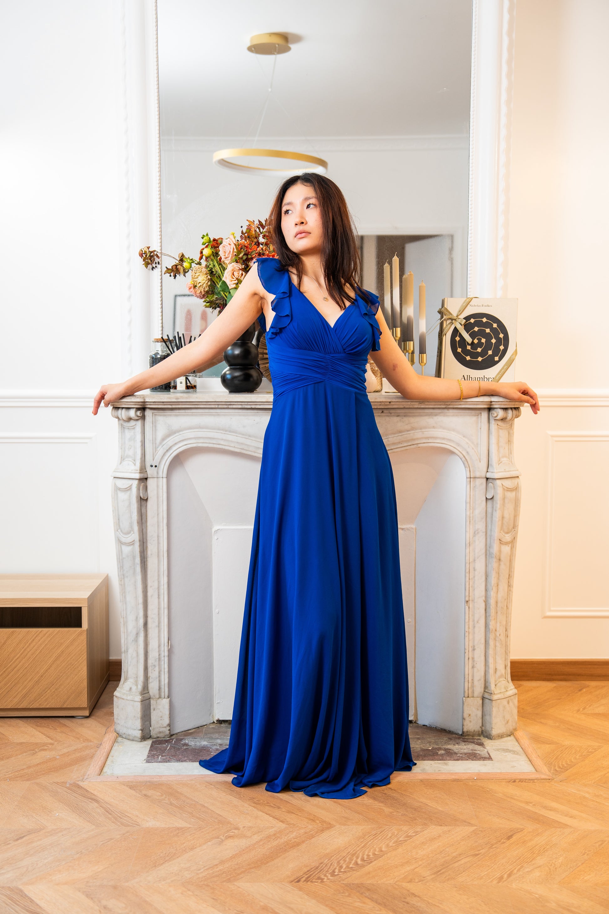 Robe de cérémonie longue fluide à décolleté en V et bretelles volantées - Bastia