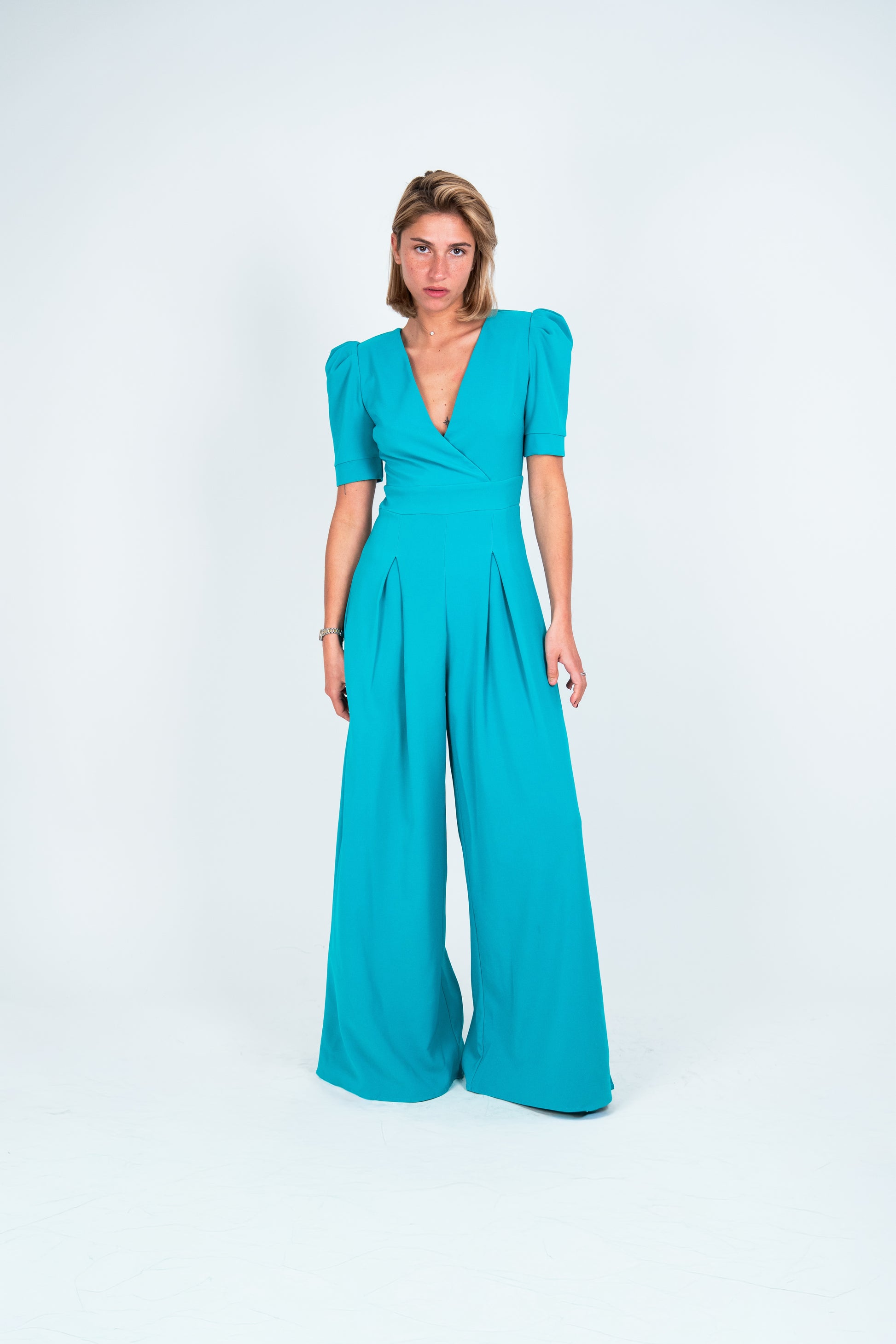 Combinaison élégante à manche courte