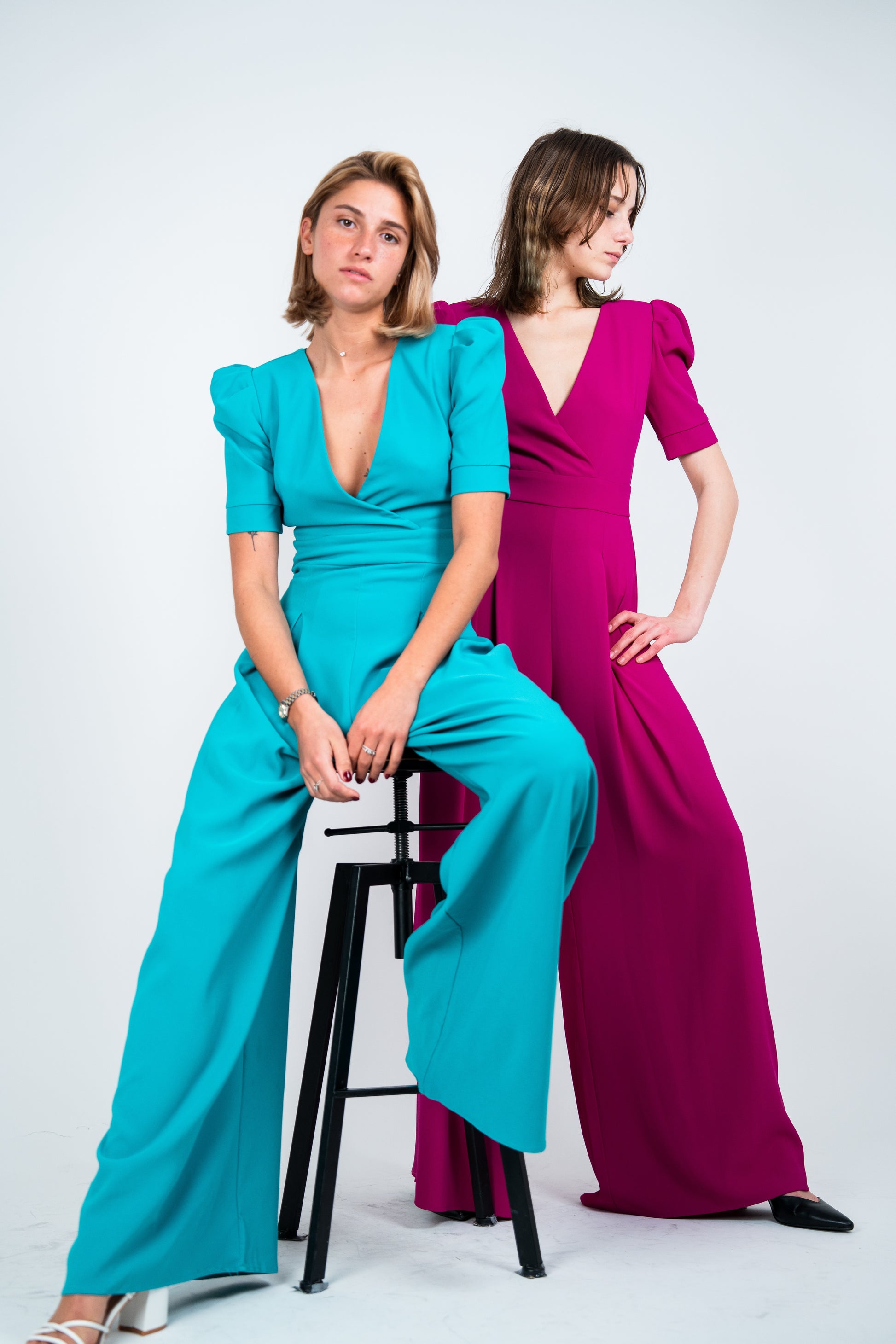 Combinaison élégante à manche courte