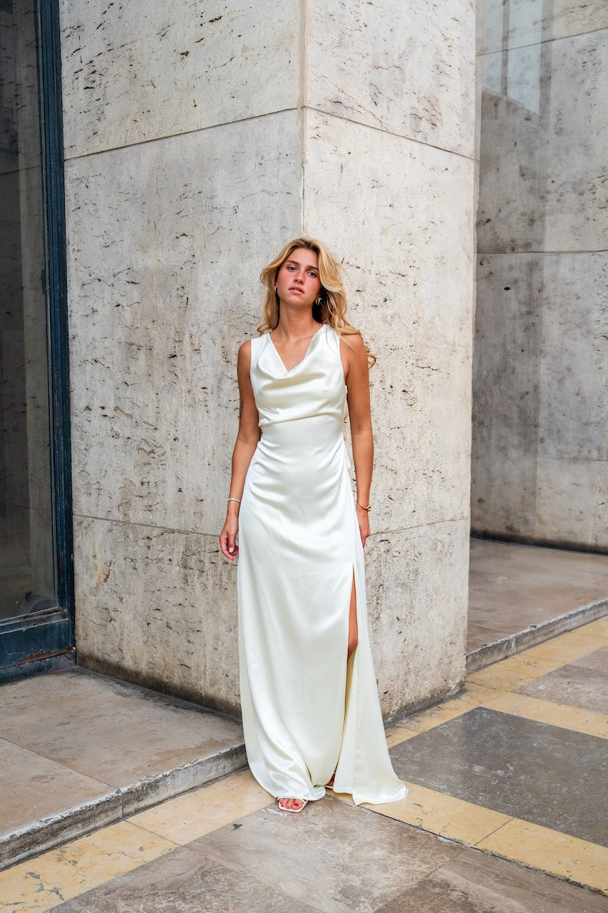 Robe satinée dos nu Salamanca