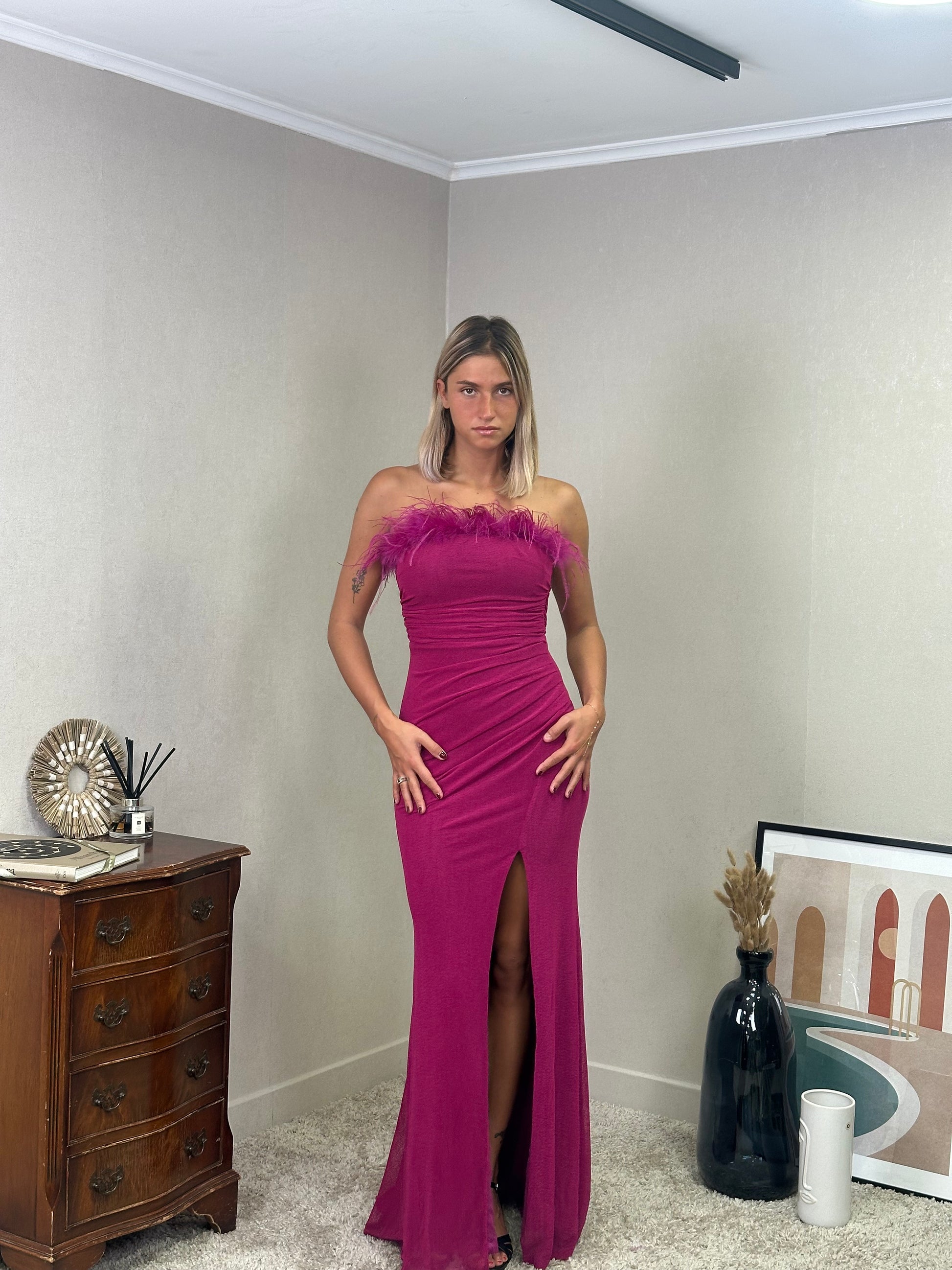 Robe bustier avec plume et belle fente - Vasteras