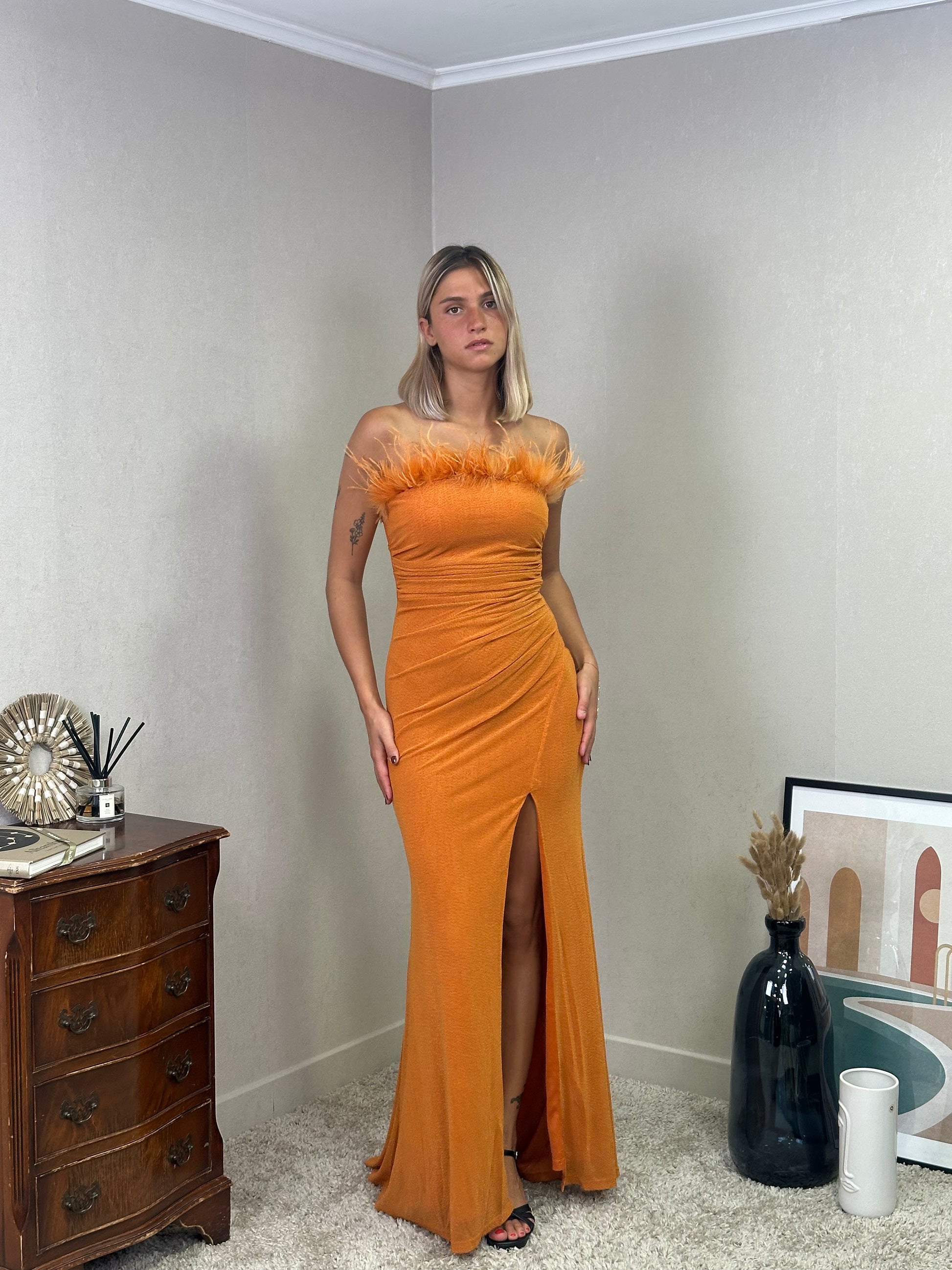 Robe bustier avec plume et belle fente - Vasteras