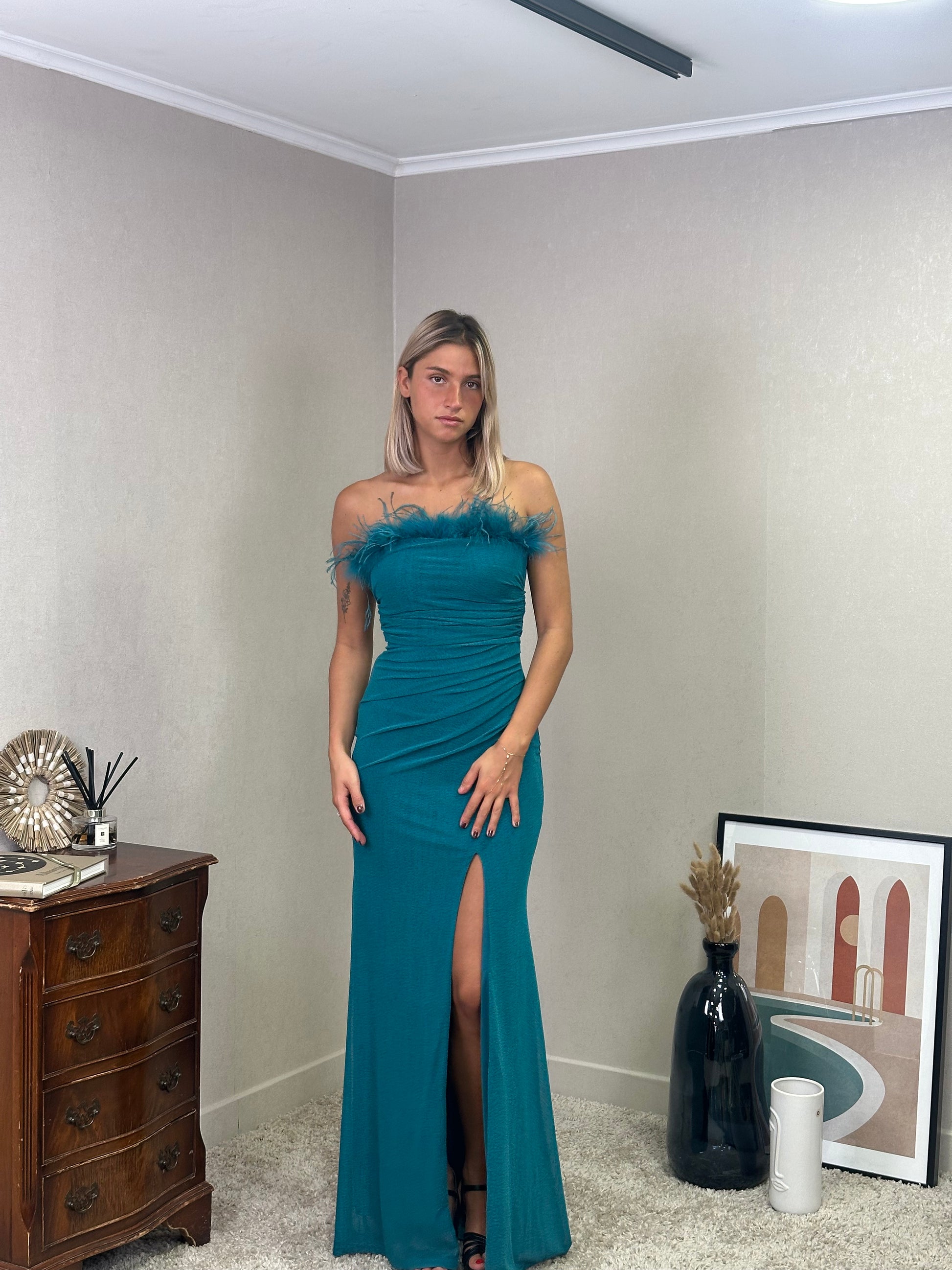 Robe bustier avec plume et belle fente - Vasteras
