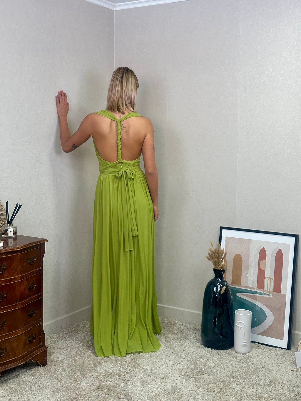 Robe de cérémonie longue fluide à décolleté croisé et dos noué multi-attache – Izmir