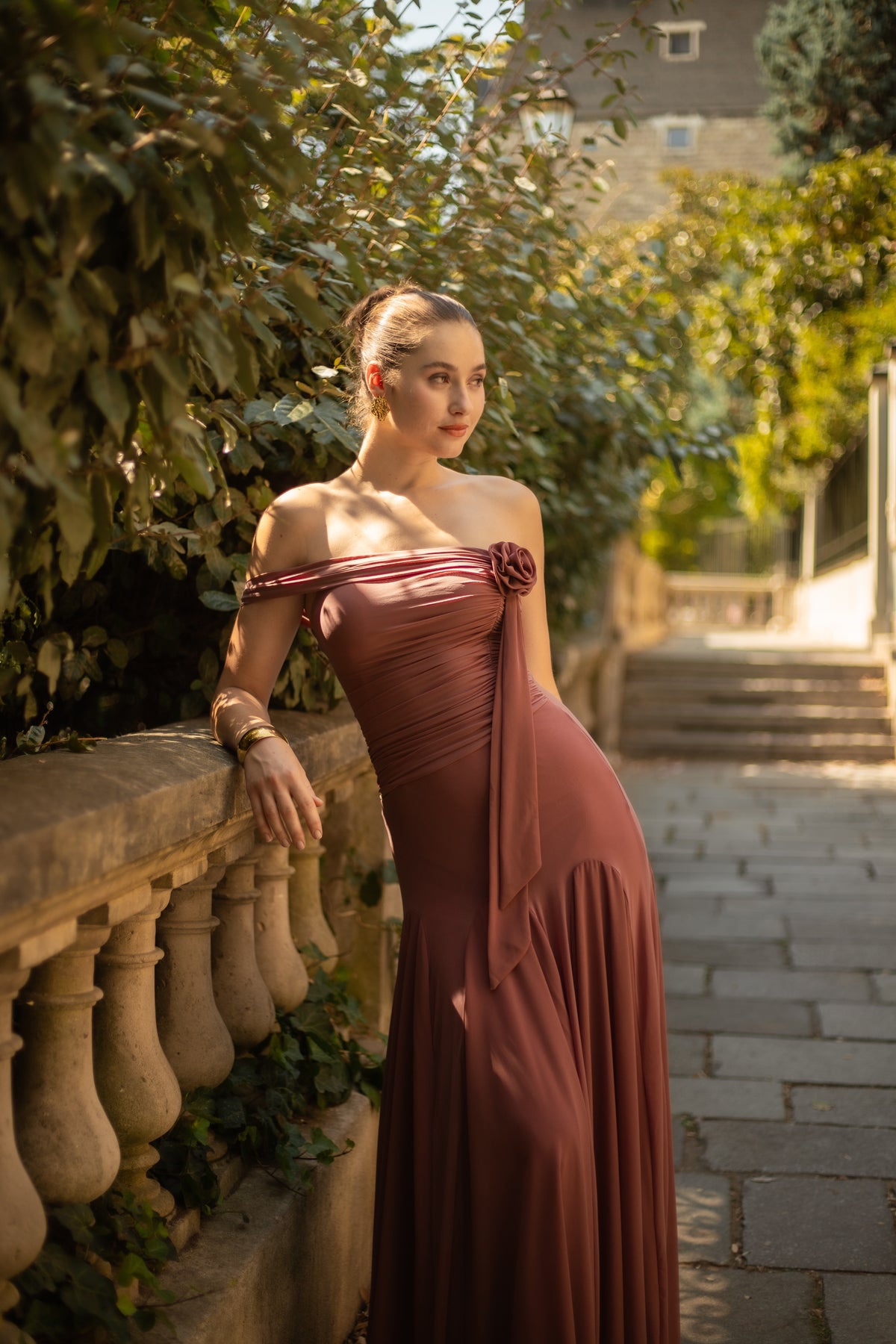 Robe longue asymétrique à col fleur - Shizuoka
