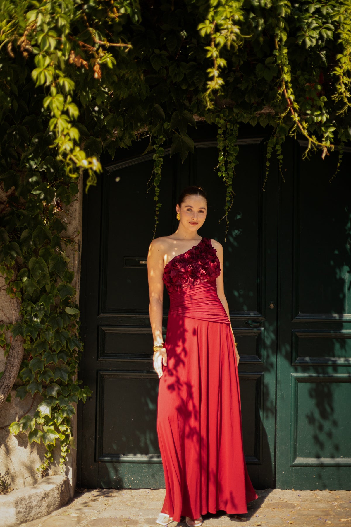 Robe longue asymétrique à fleurs en relief - Trat