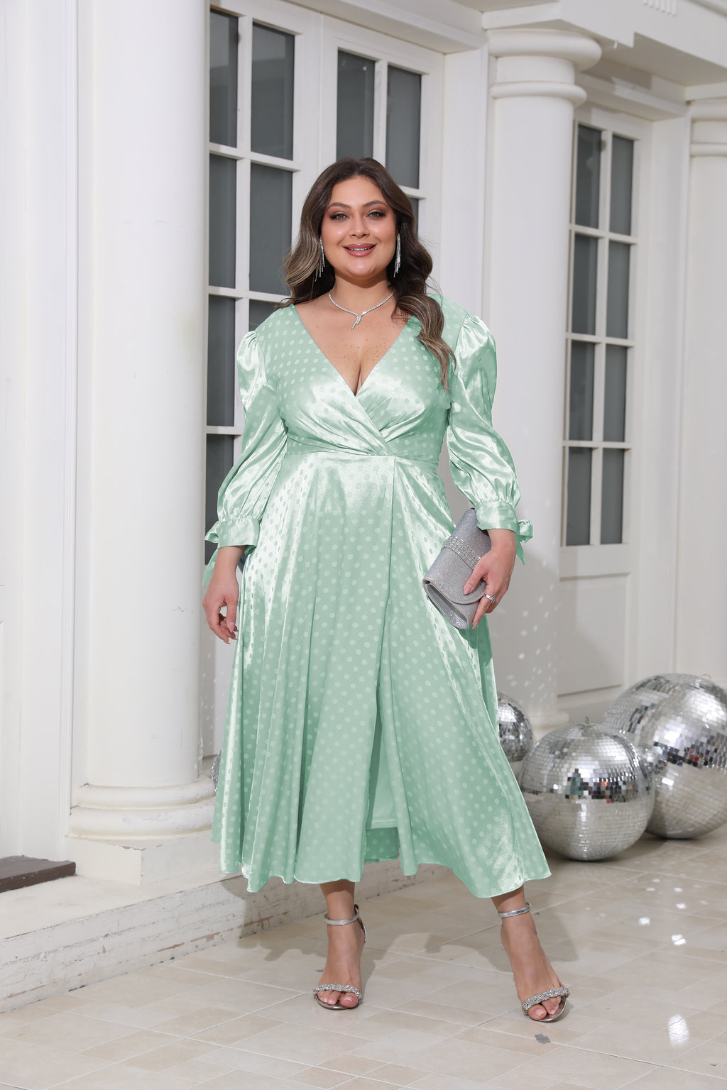 Robe satin Corinthe