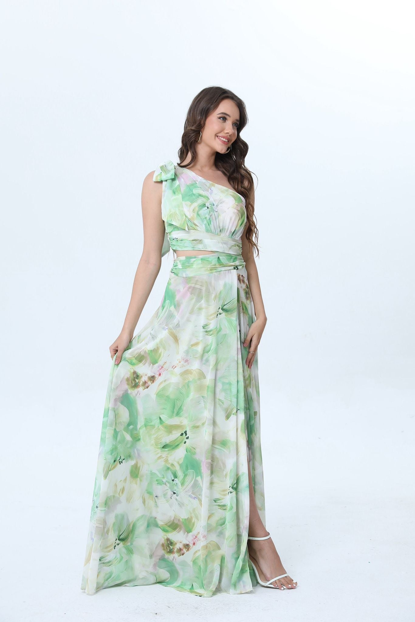 Robe fleurie et asymétrique Minorque