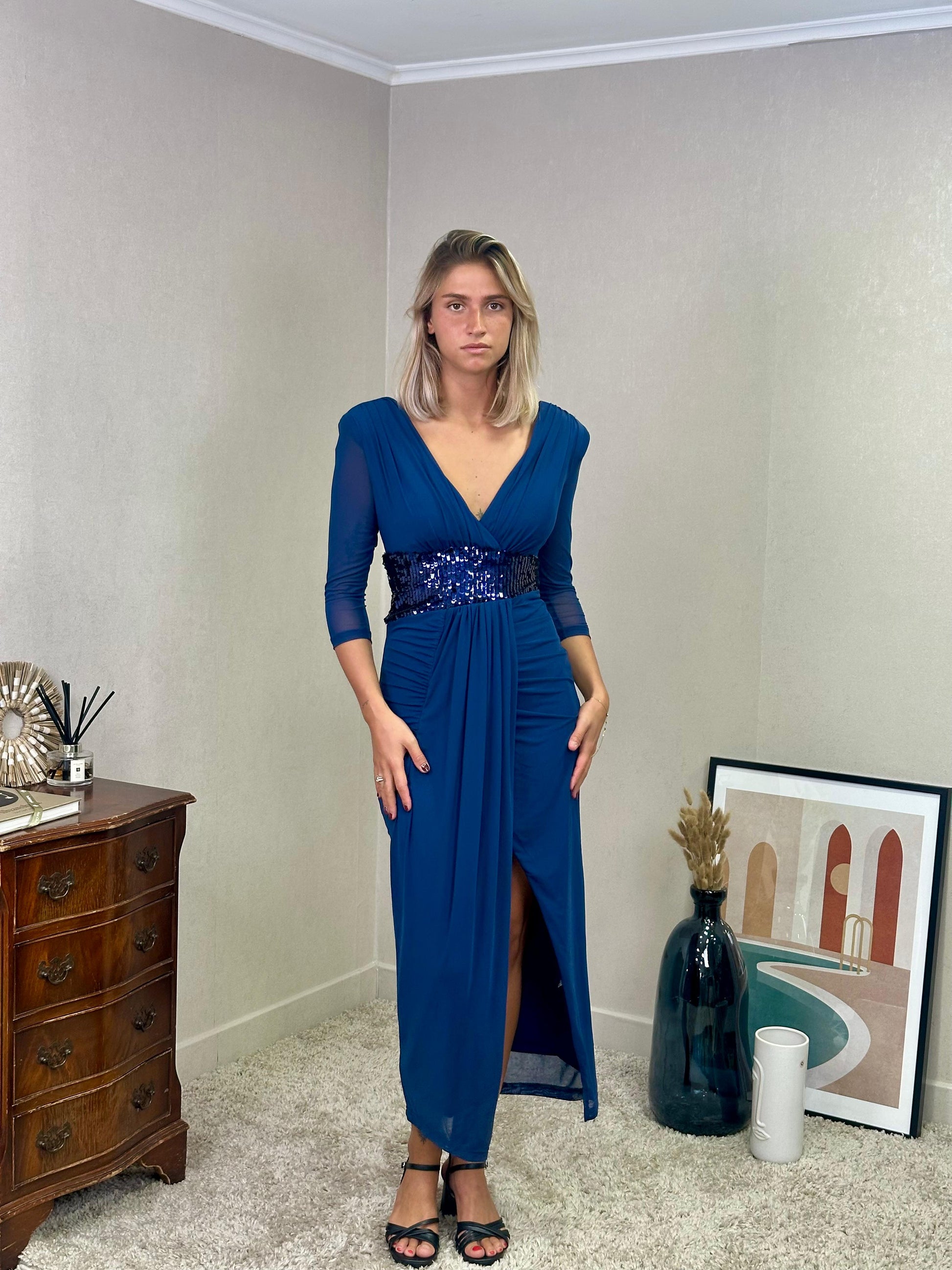 Robe de cérémonie longue élégante à décolleté en V et ceinture brillante - Carolina