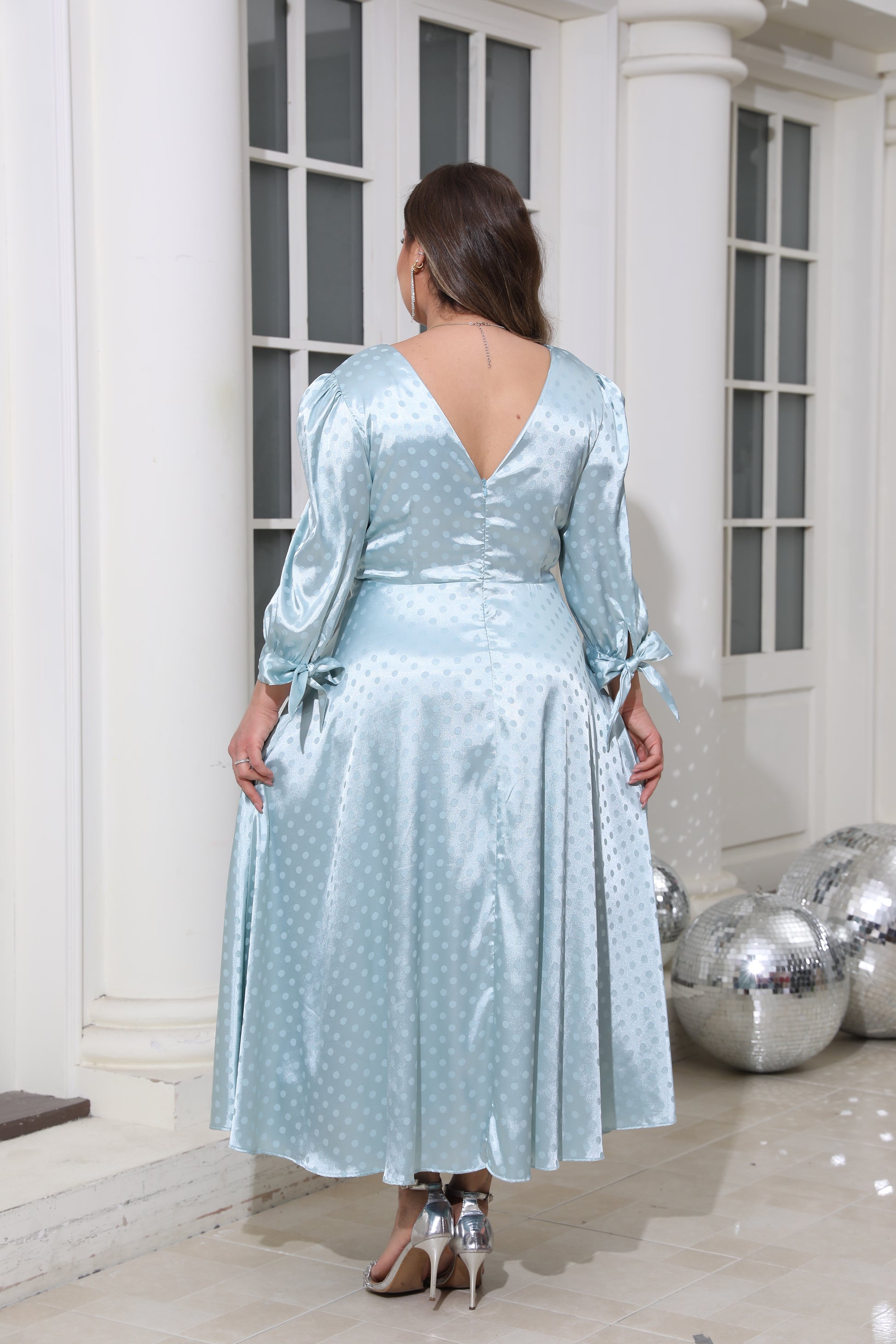 Robe satin Corinthe