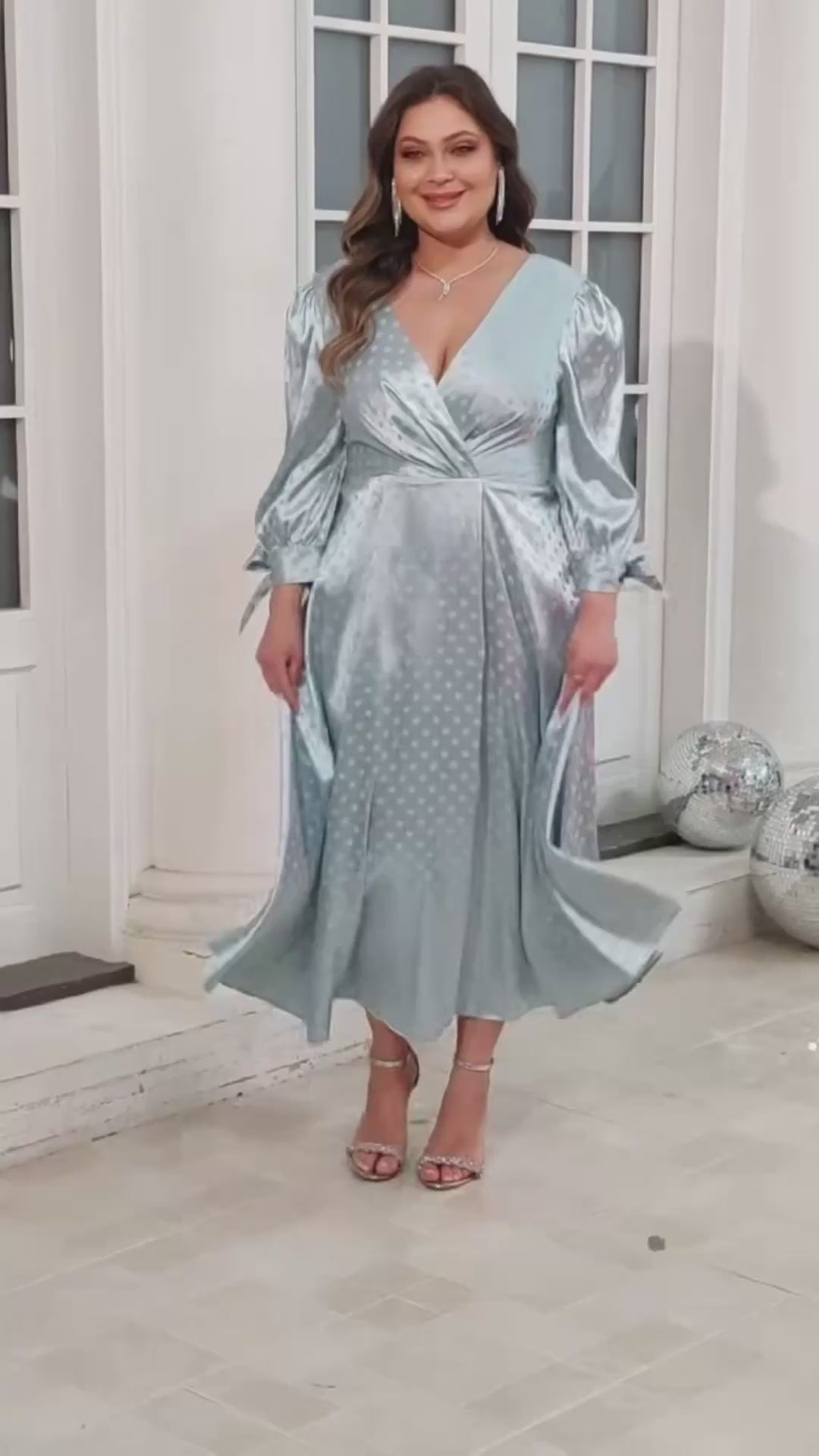 Robe satin Corinthe