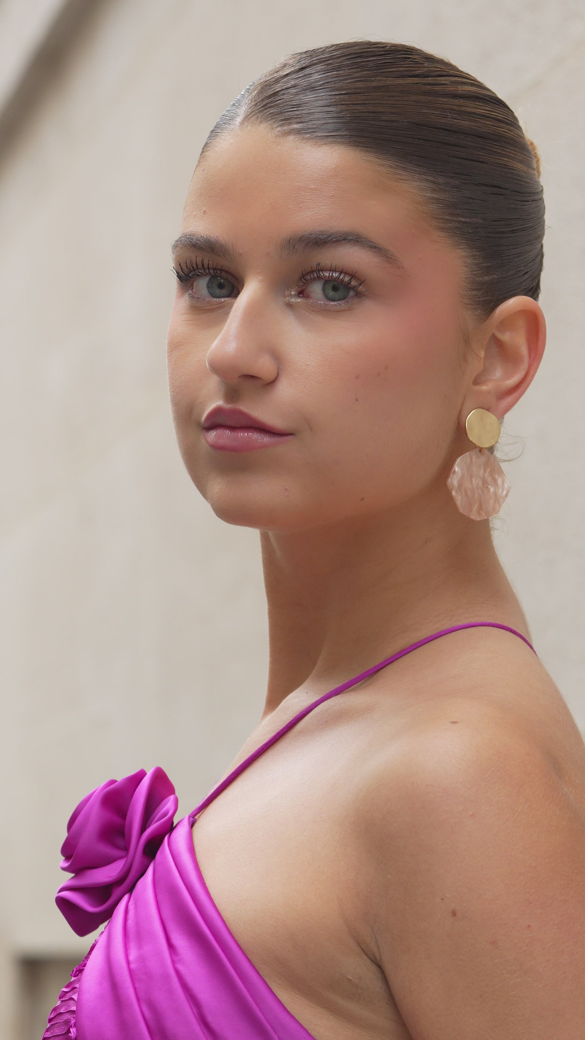 Robe longue de cérémonie élégante et tendance avec fleur brodée - LAS VEGAS