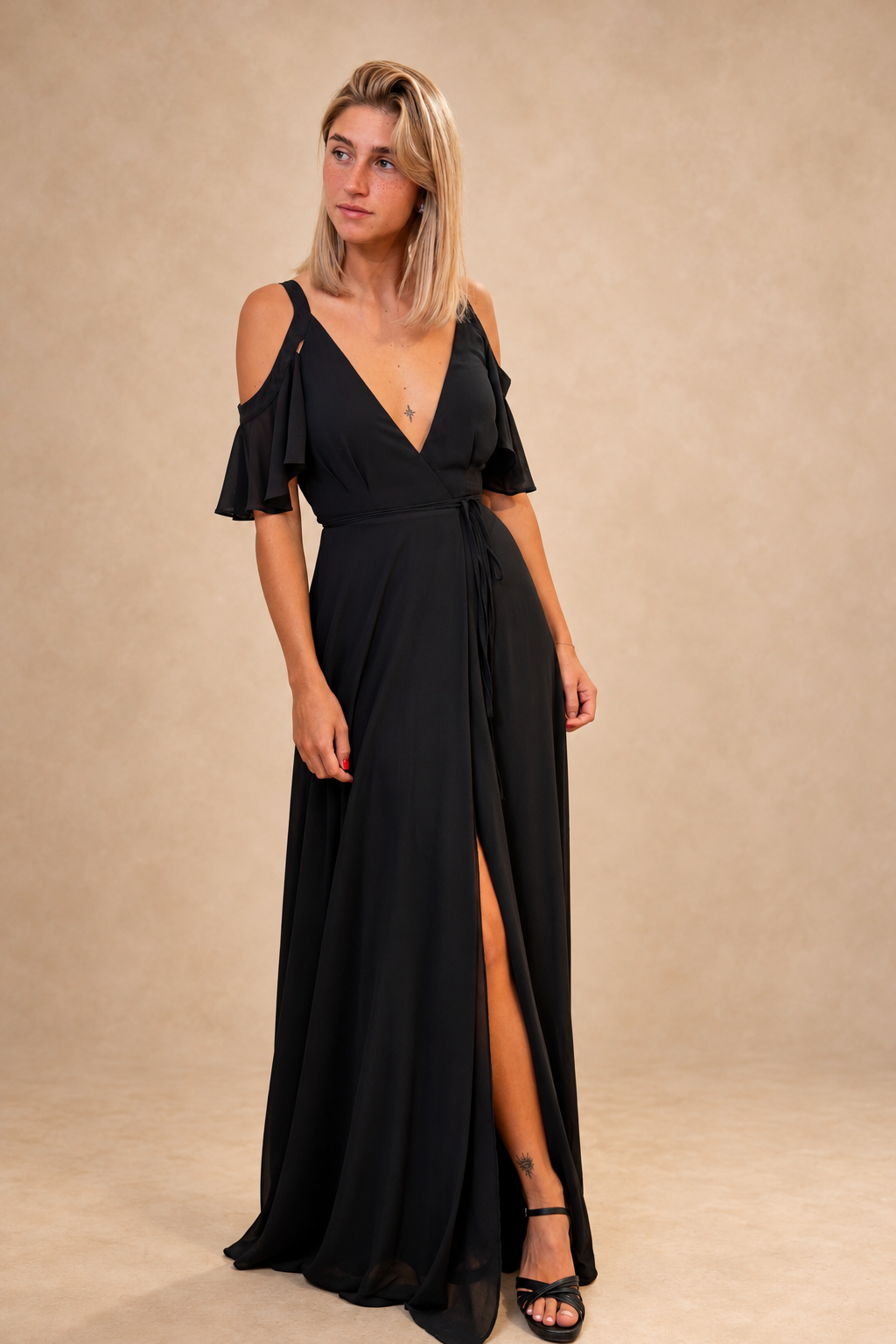 Robe de cérémonie longue cache-cœur à volants - Hyère