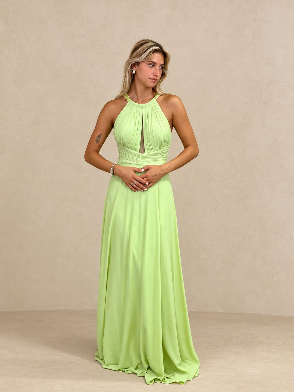 Robe de cérémonie longue à encolure perlée - Ballymena