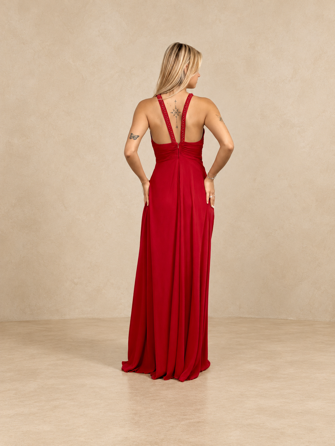Robe de cérémonie longue à encolure perlée - Ballymena
