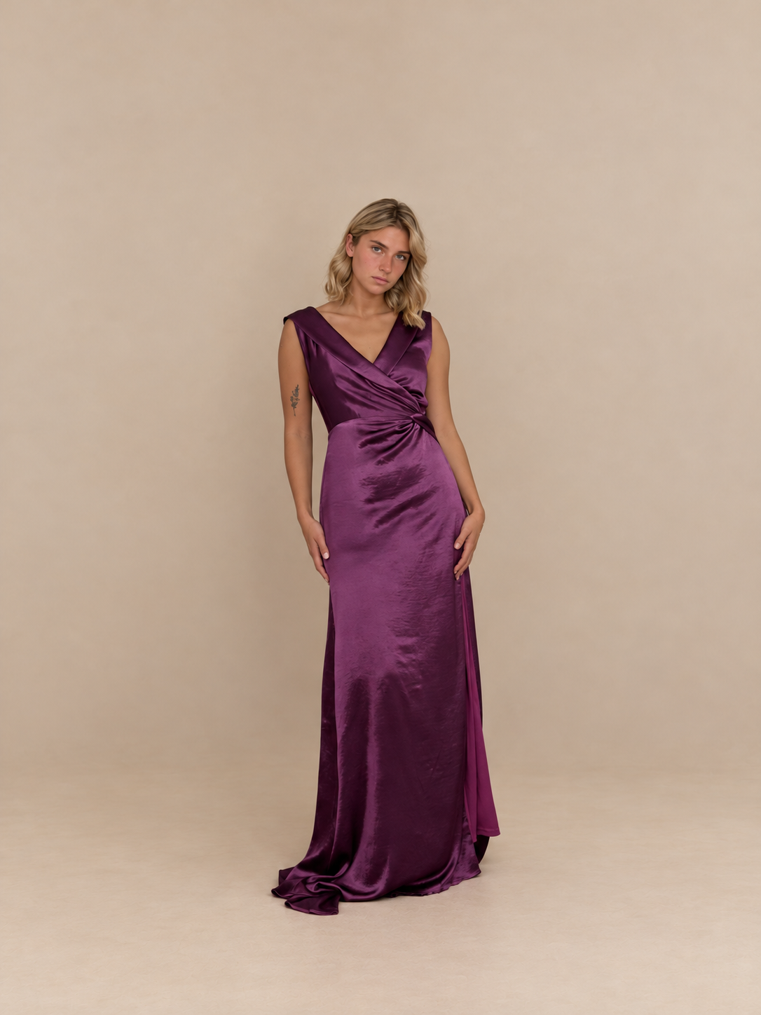 Robe de soirée longue en satin drapée - Rzgow