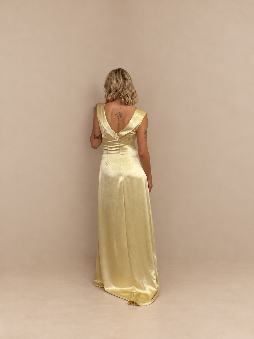 Robe de soirée longue en satin drapée - Rzgow