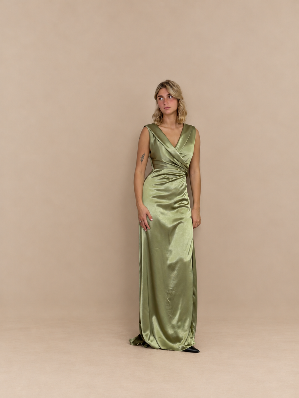 Robe de soirée longue en satin drapée - Rzgow